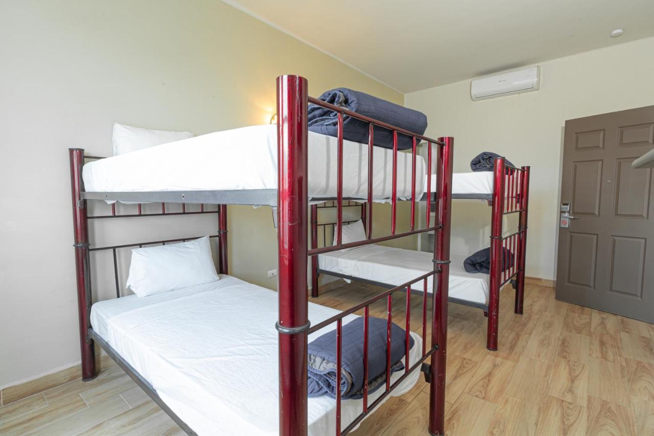 Hotel Plaza Del Arco Express Monterrey Extérieur photo