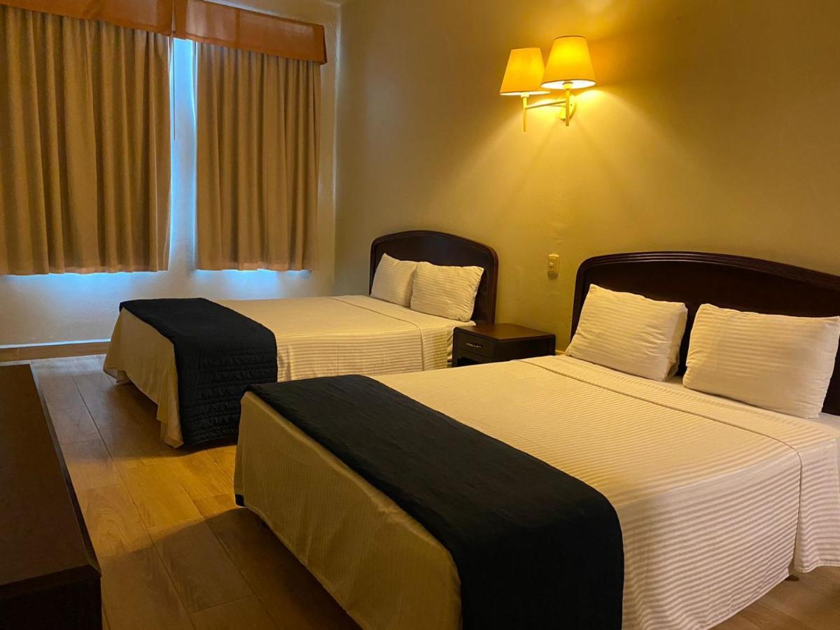 Hotel Plaza Del Arco Express Monterrey Extérieur photo