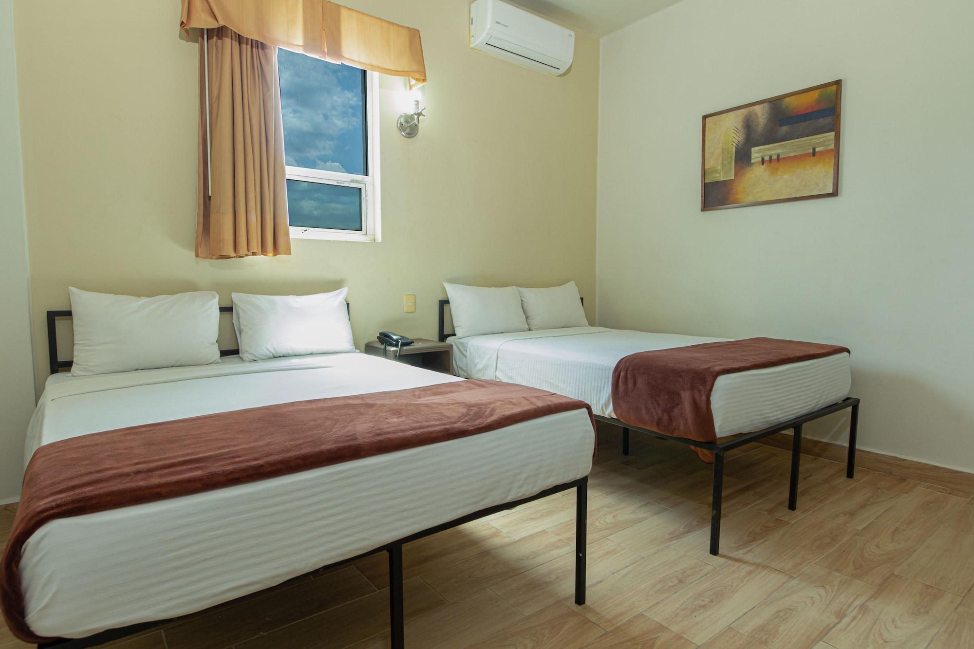 Hotel Plaza Del Arco Express Monterrey Extérieur photo