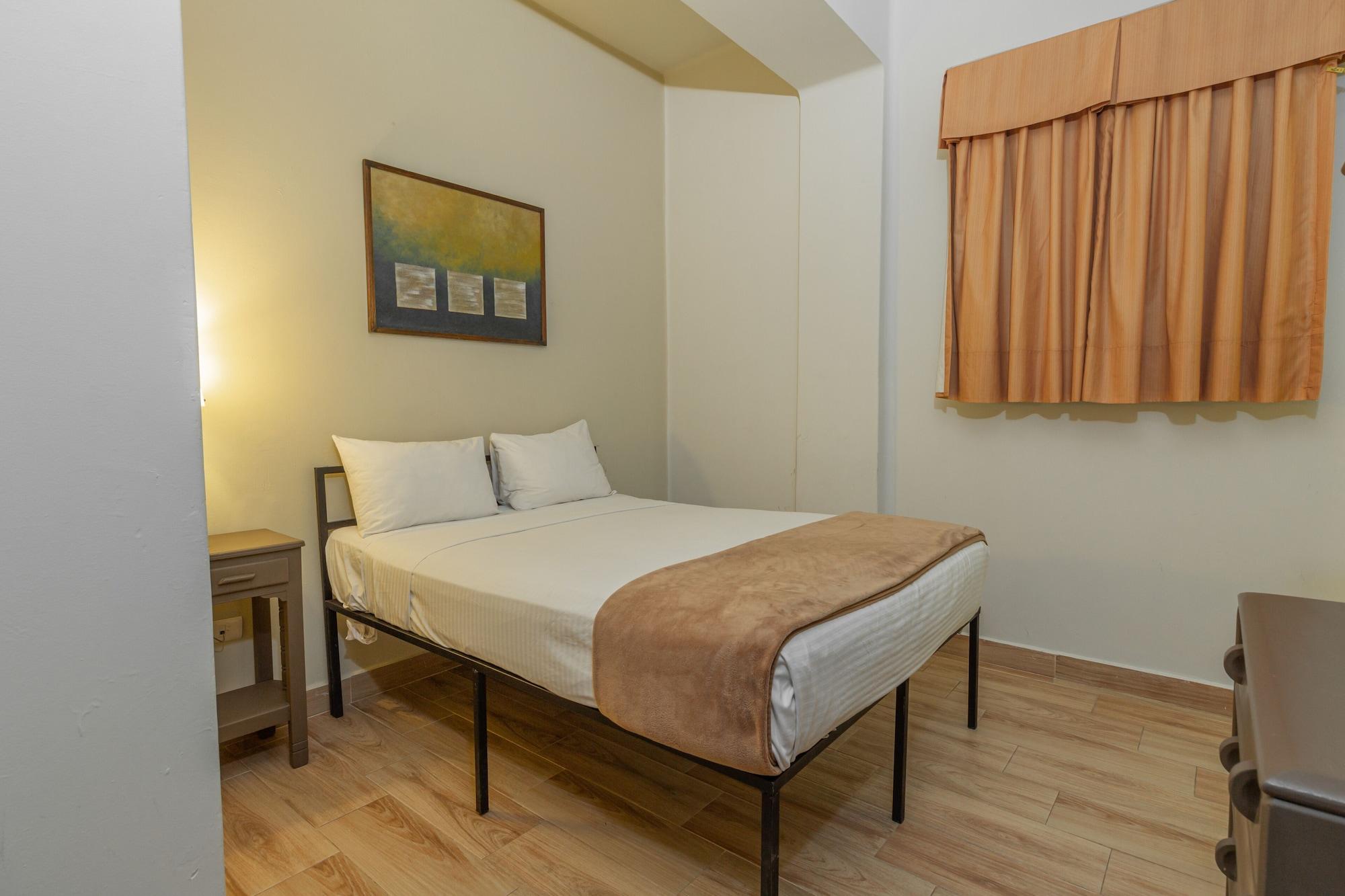 Hotel Plaza Del Arco Express Monterrey Extérieur photo