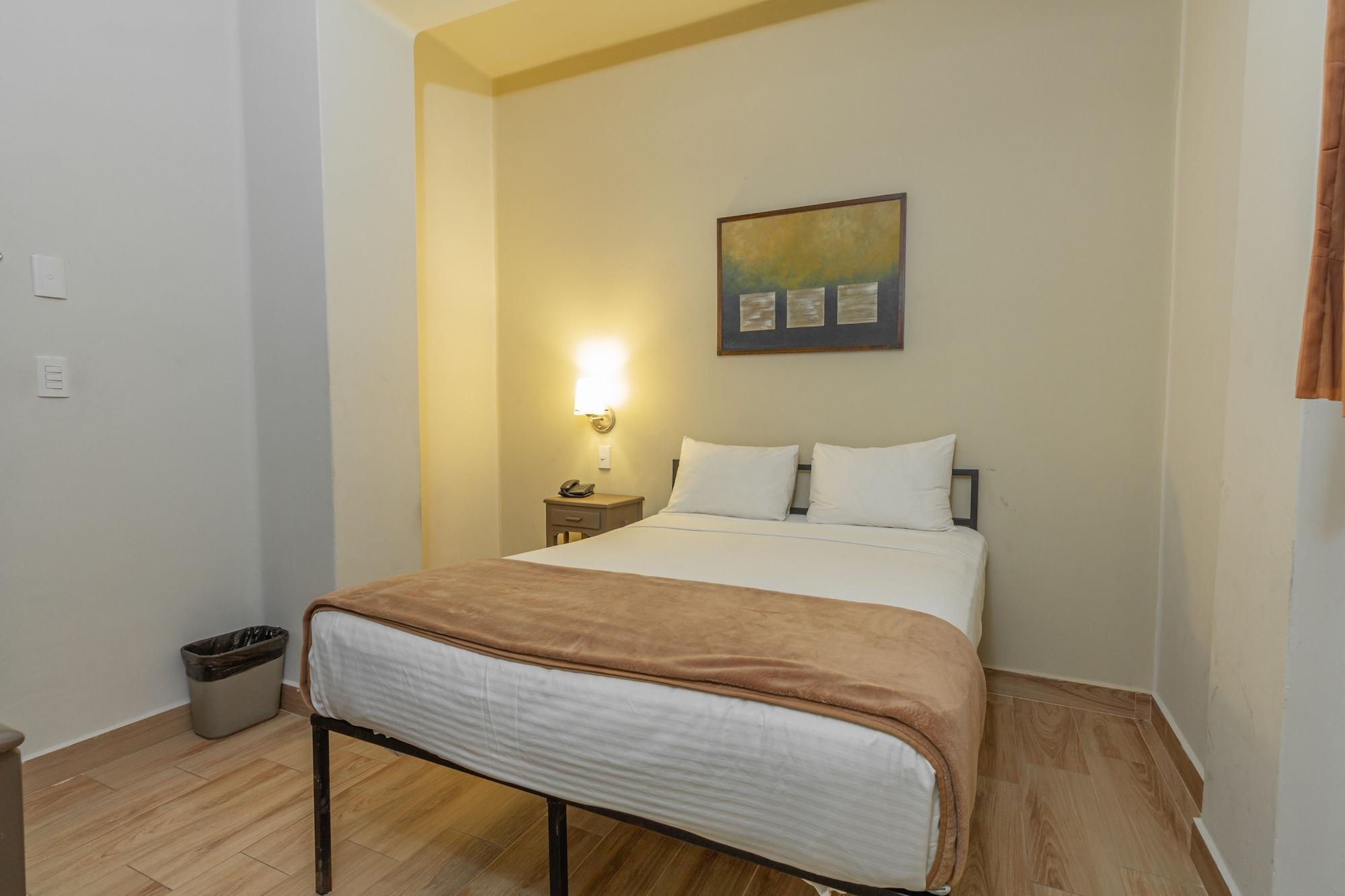 Hotel Plaza Del Arco Express Monterrey Extérieur photo