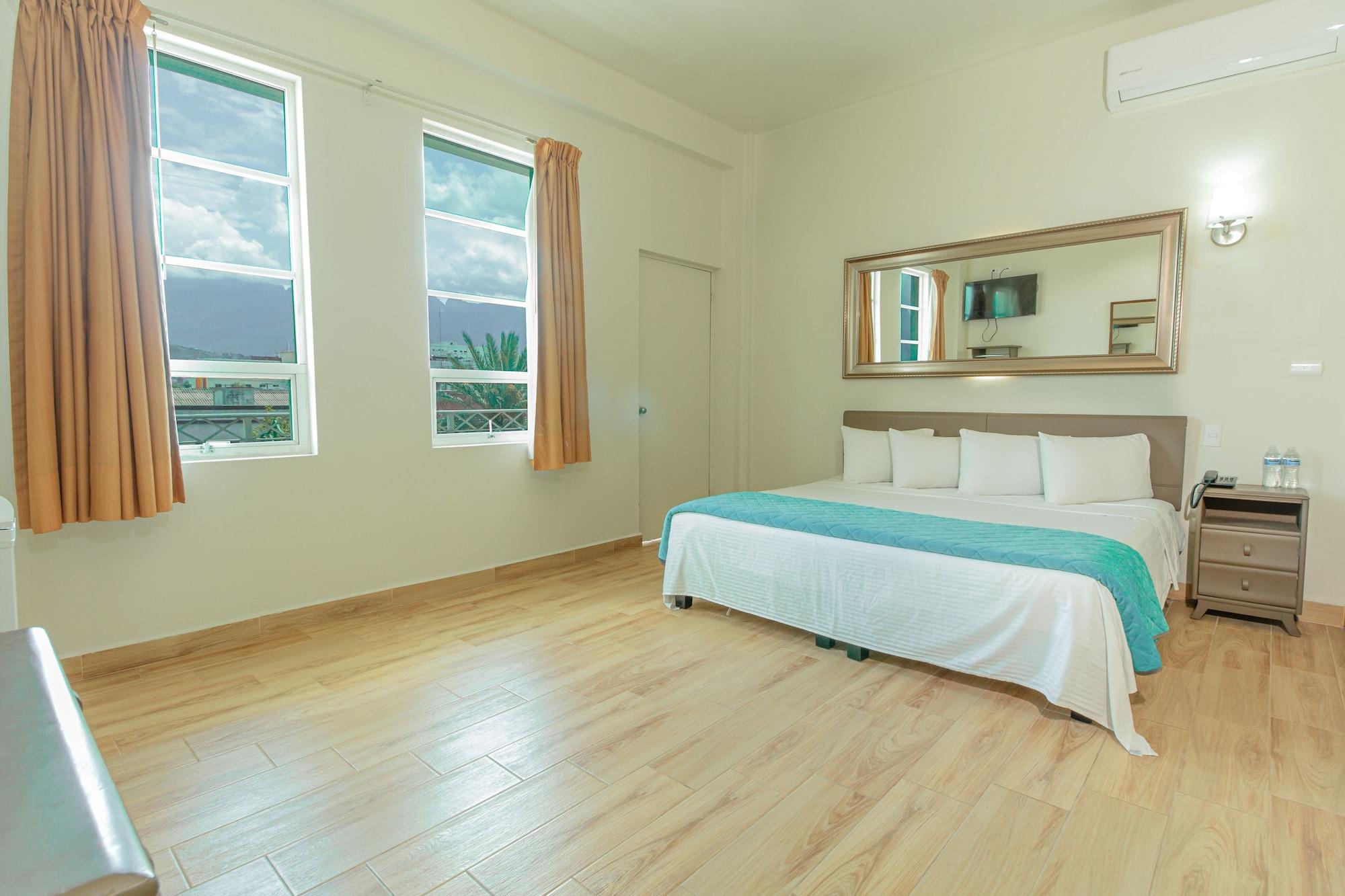 Hotel Plaza Del Arco Express Monterrey Extérieur photo
