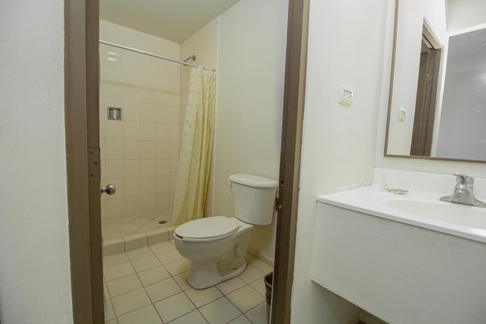 Hotel Plaza Del Arco Express Monterrey Extérieur photo