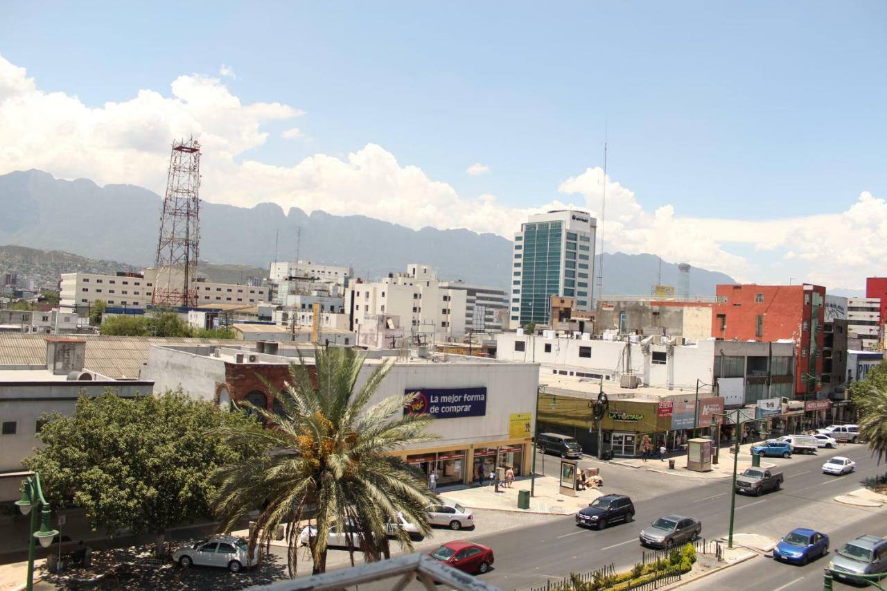 Hotel Plaza Del Arco Express Monterrey Extérieur photo