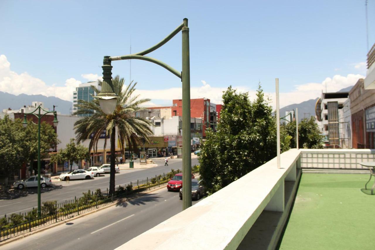 Hotel Plaza Del Arco Express Monterrey Extérieur photo